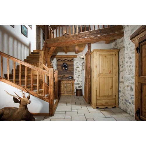 Шкаф одностворчатый из массива сосны KOB11